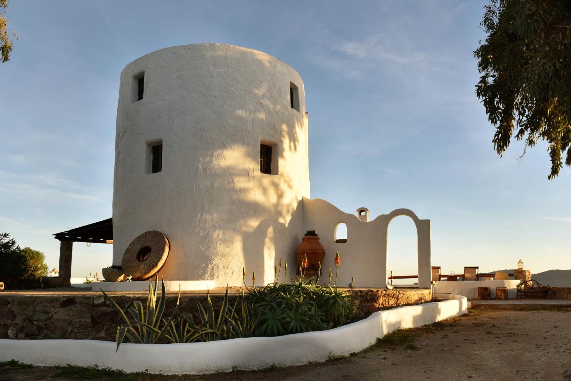 Anastasia'S Windmill And Anastasia'S Studio Plaka  Exteriör bild